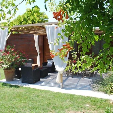 Le Cabanon Tendance Du Luberon Merindol Exterior photo