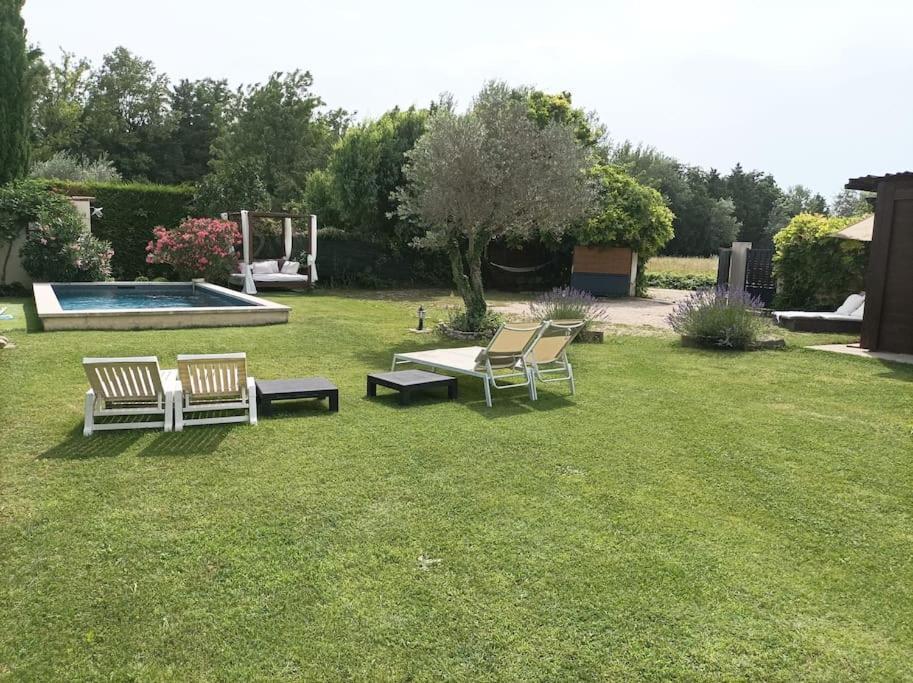 Le Cabanon Tendance Du Luberon Merindol Exterior photo