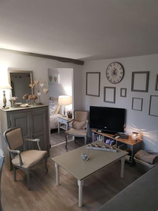 Le Cabanon Tendance Du Luberon Merindol Exterior photo